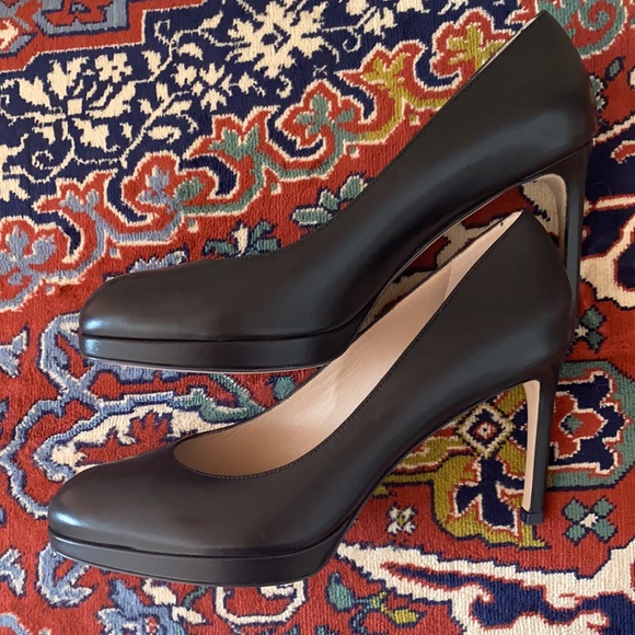 Stewart Wiseman The Beatrix Pump In Black Leather - Picture 6 of 15